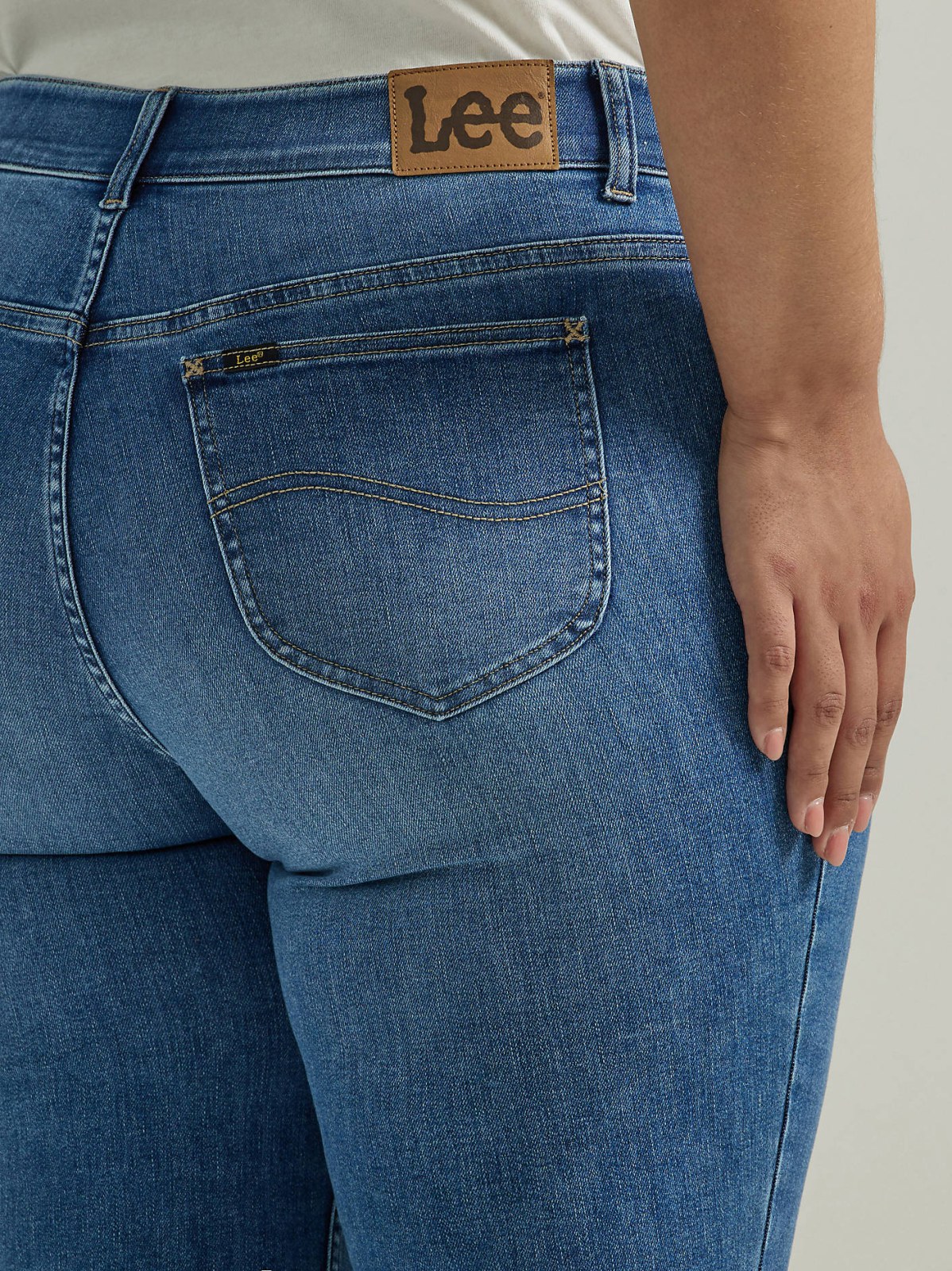 Women's Ultra Lux Comfort with Flex Motion Bootcut Jean (Plus) - view 6