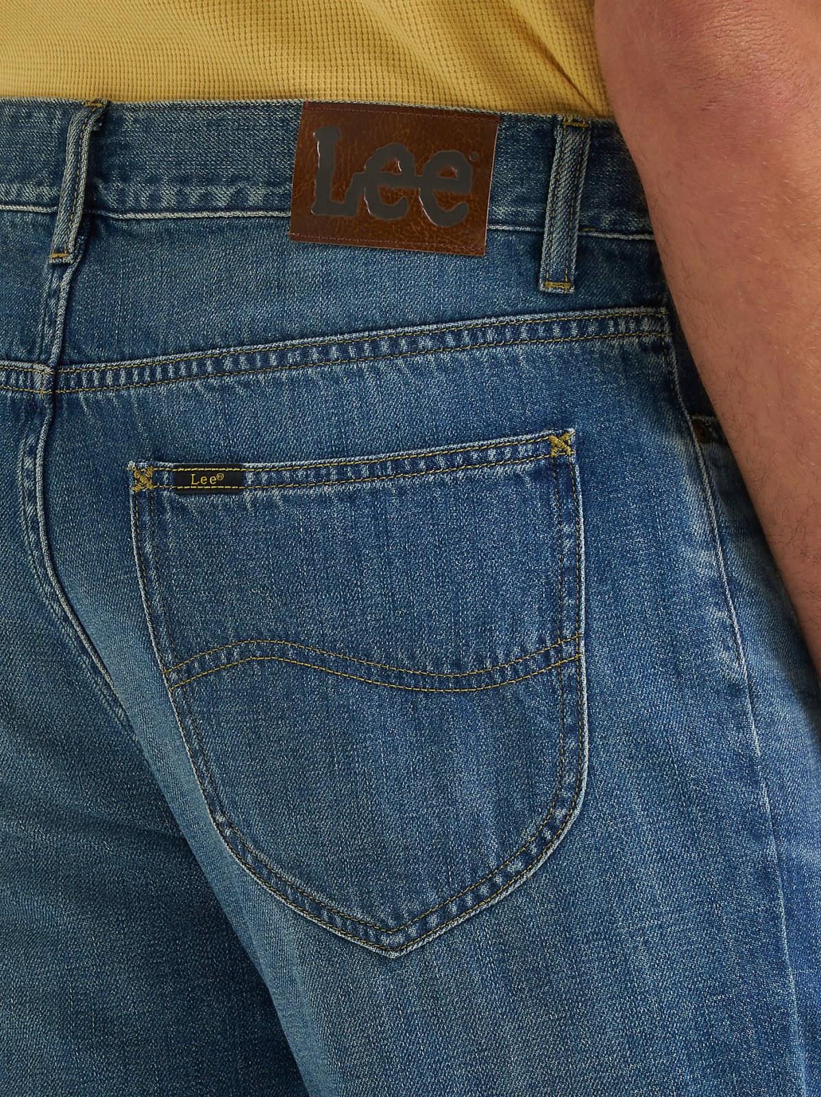Men's Legendary Regular Straight Jean with SoftAge™ - view 5