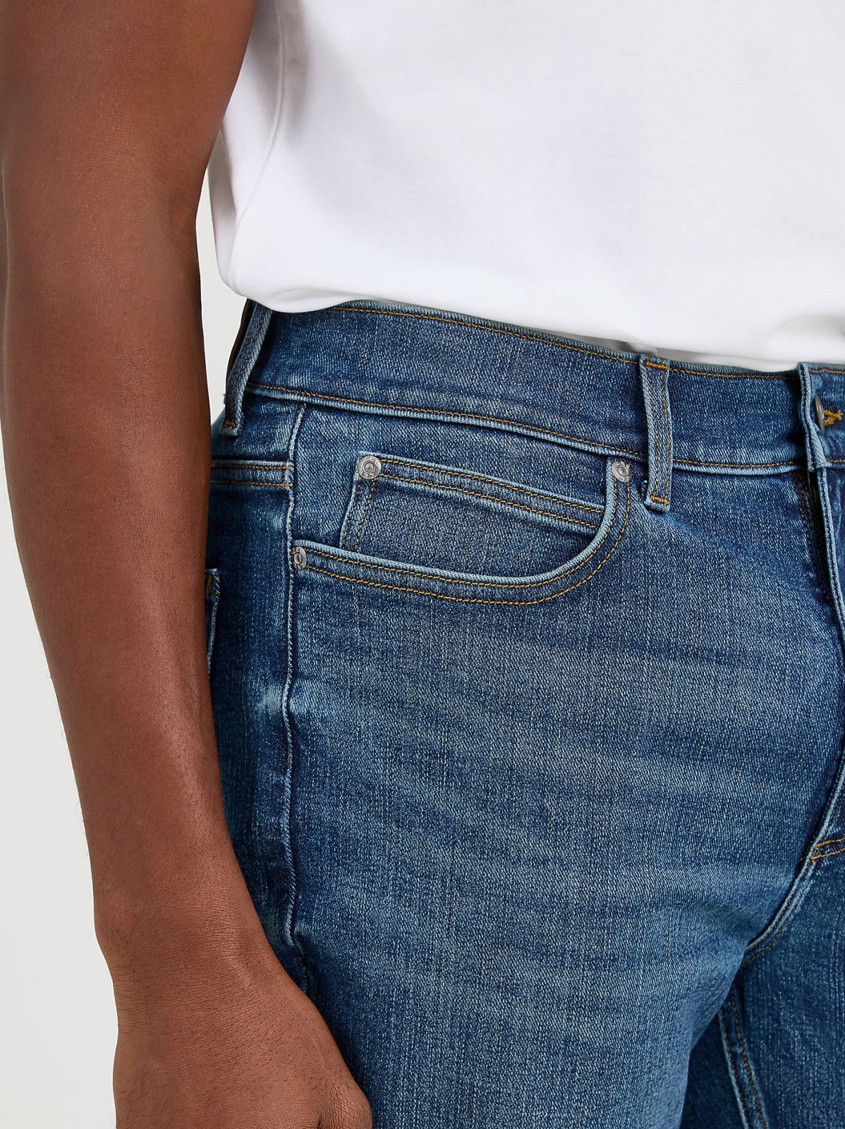 Men's Heritage Denim MVP Relaxed Straight Jean - view 6