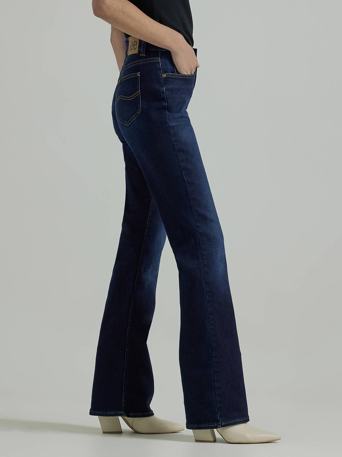 Women's Ultra Lux Comfort with Flex Motion Bootcut Jean (Petite) - view 4
