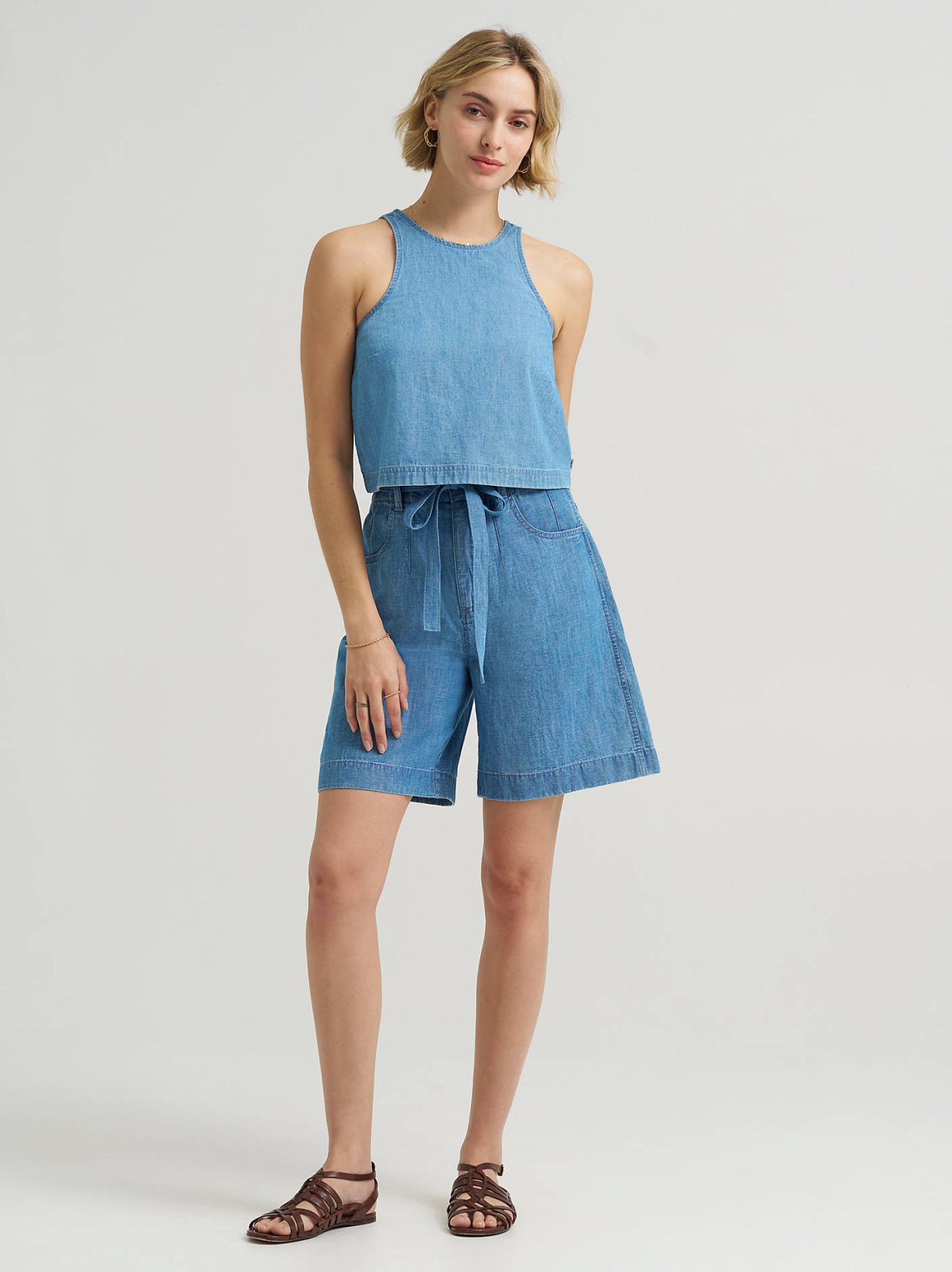 Women's Boxy Button Back Linen Tank Top - view 3