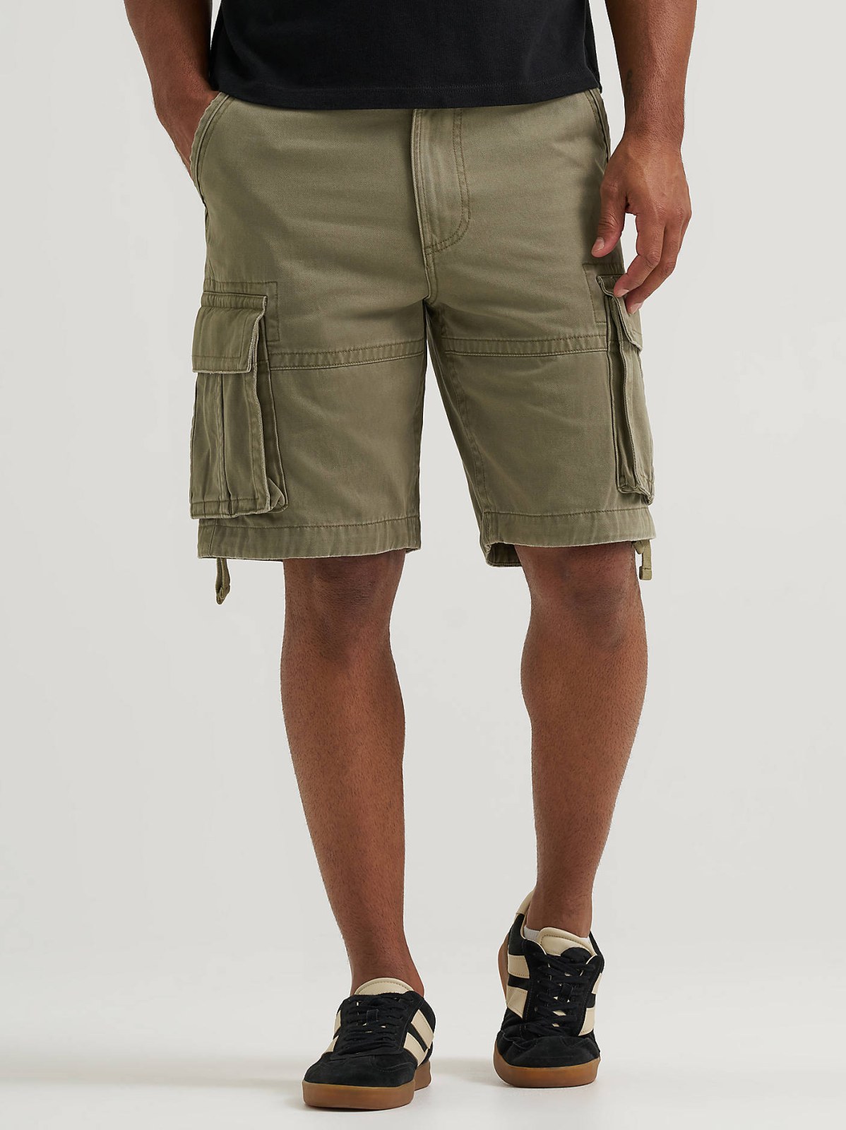 Men's Legendary Loose Sierra Cargo Short - view 2