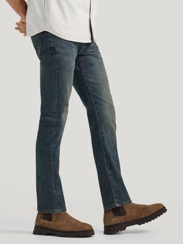 Men's Extreme Motion Slim Straight Leg Jean