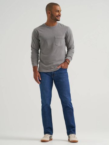 Men's Extreme Motion Regular Straight Jean with Cool Temp Technology