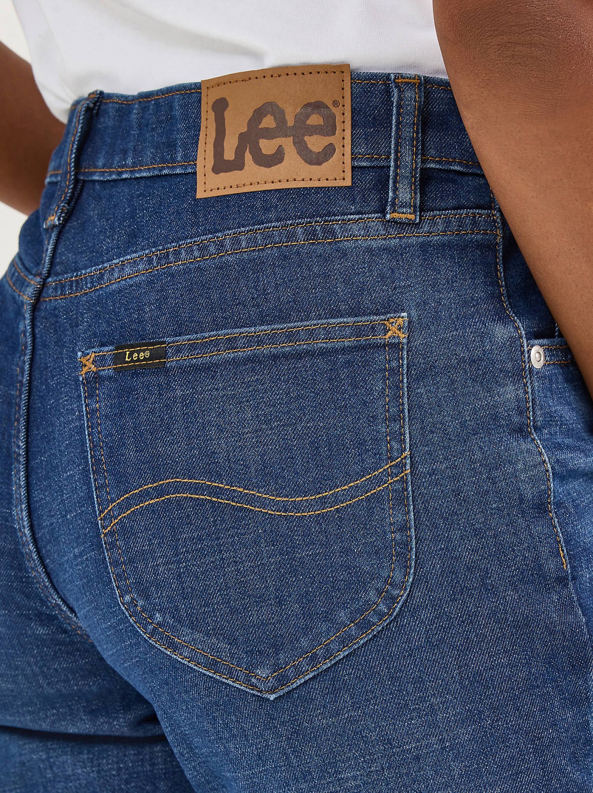 Women's Legendary 90's Taper Leg Jean - view 5
