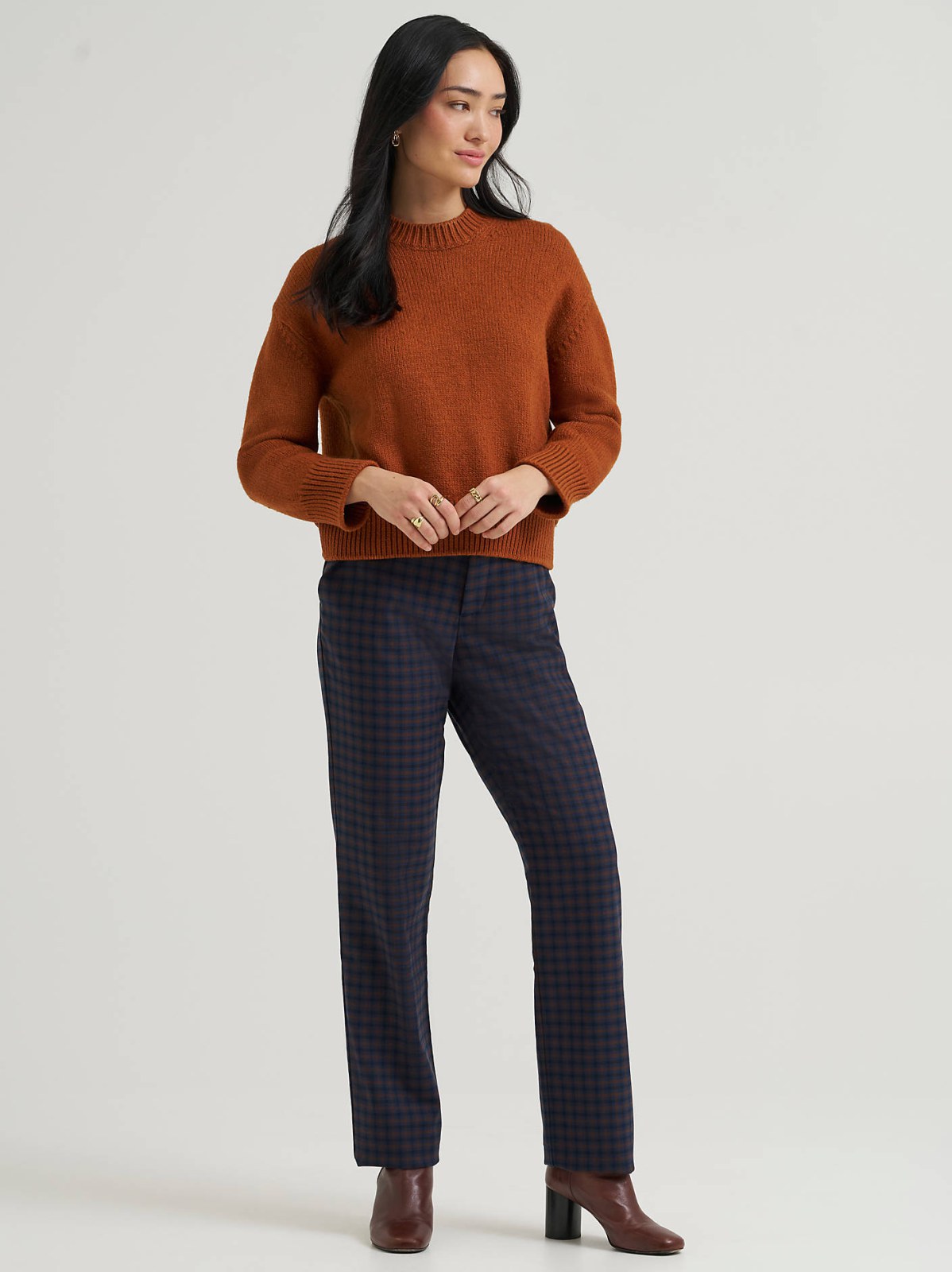Women's Wrinkle Free Relaxed Fit Straight Leg Pant