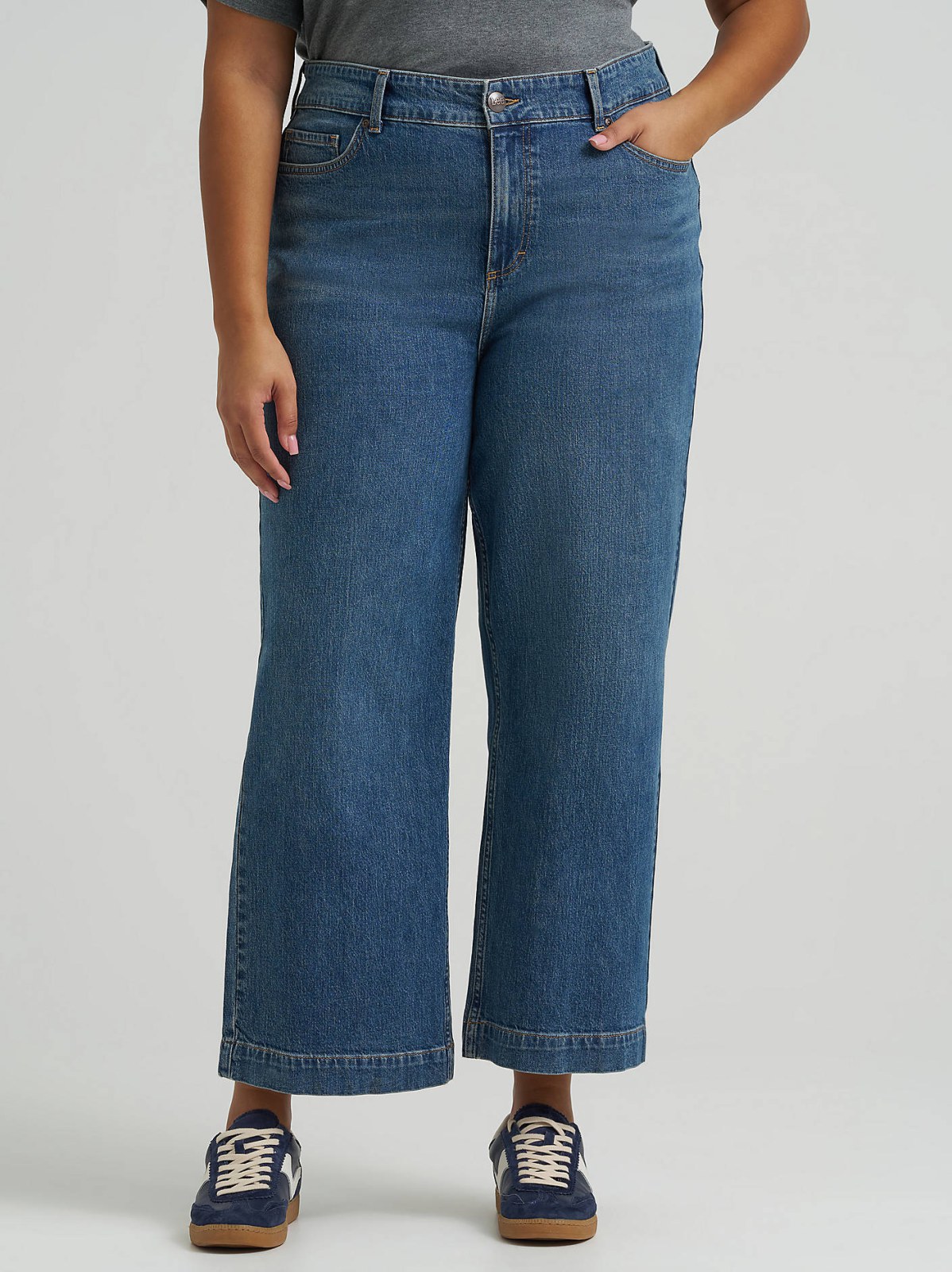 Women's Legendary Wide Leg Crop Jean (Plus) - view 2