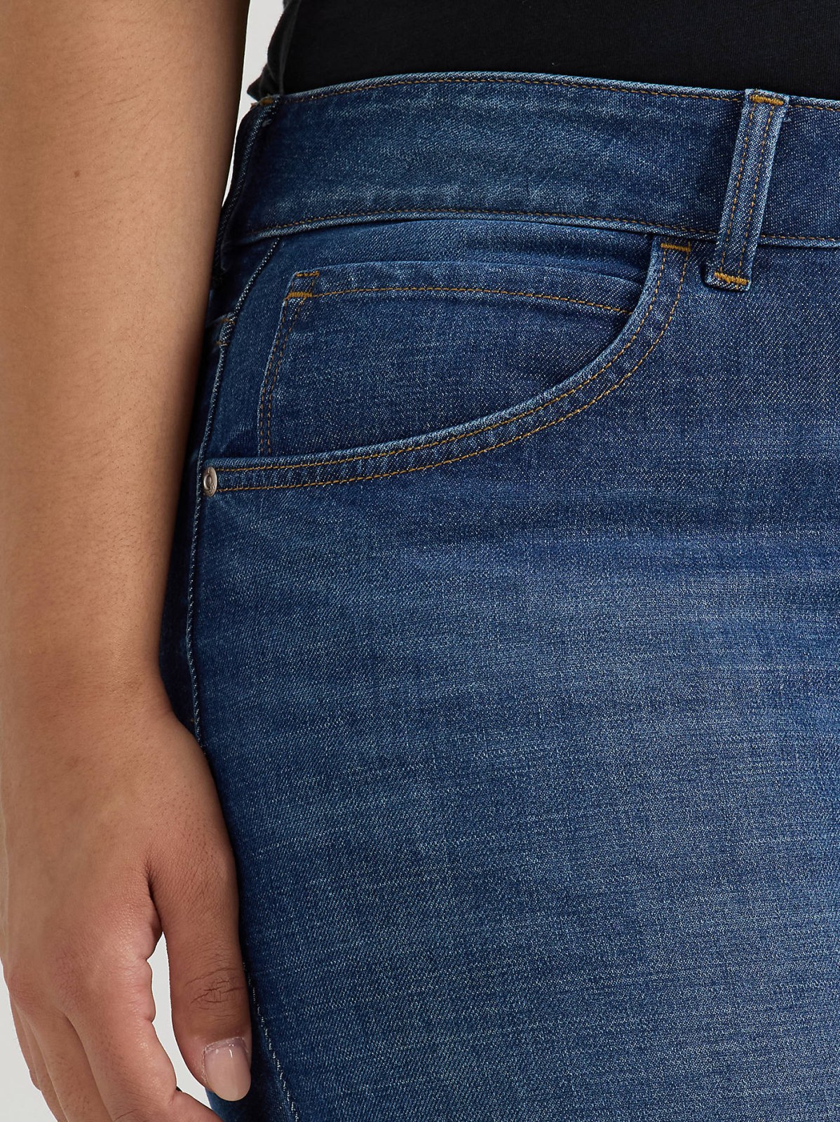 Women's Legendary 90's Taper Leg Jean (Plus) - view 6