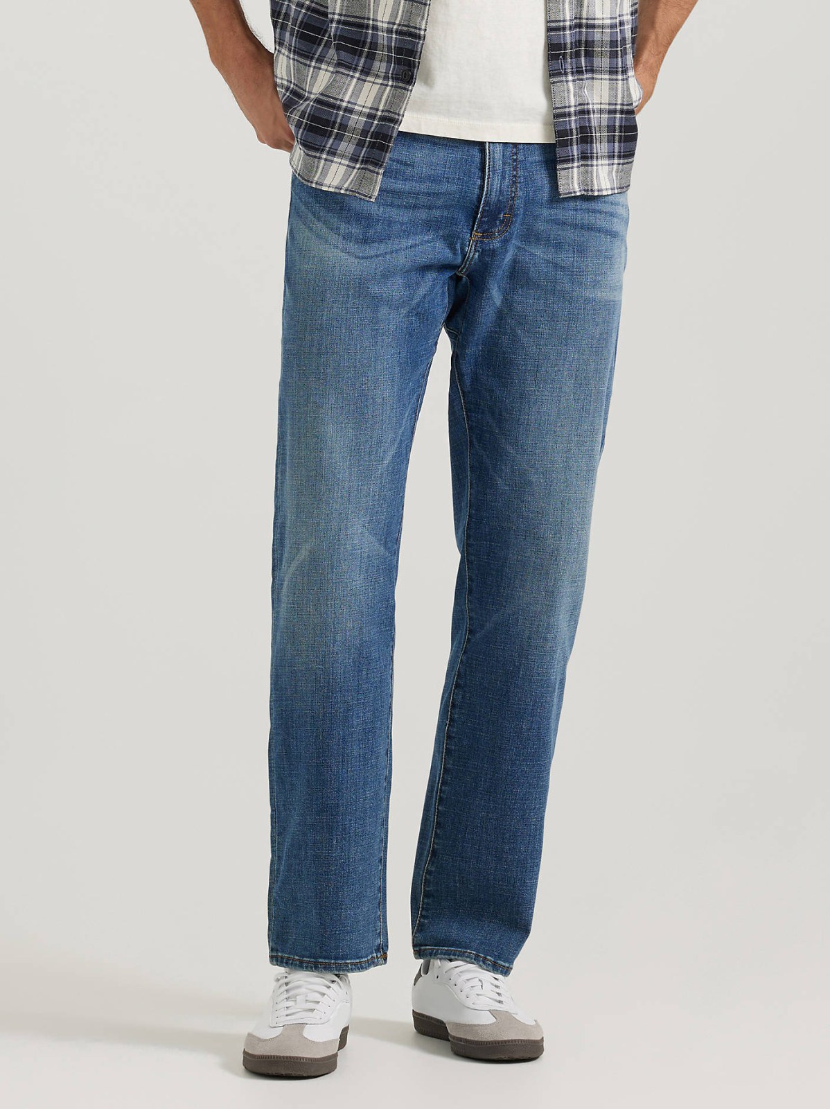 Men's Extreme Motion MVP Regular Straight Jean - view 2