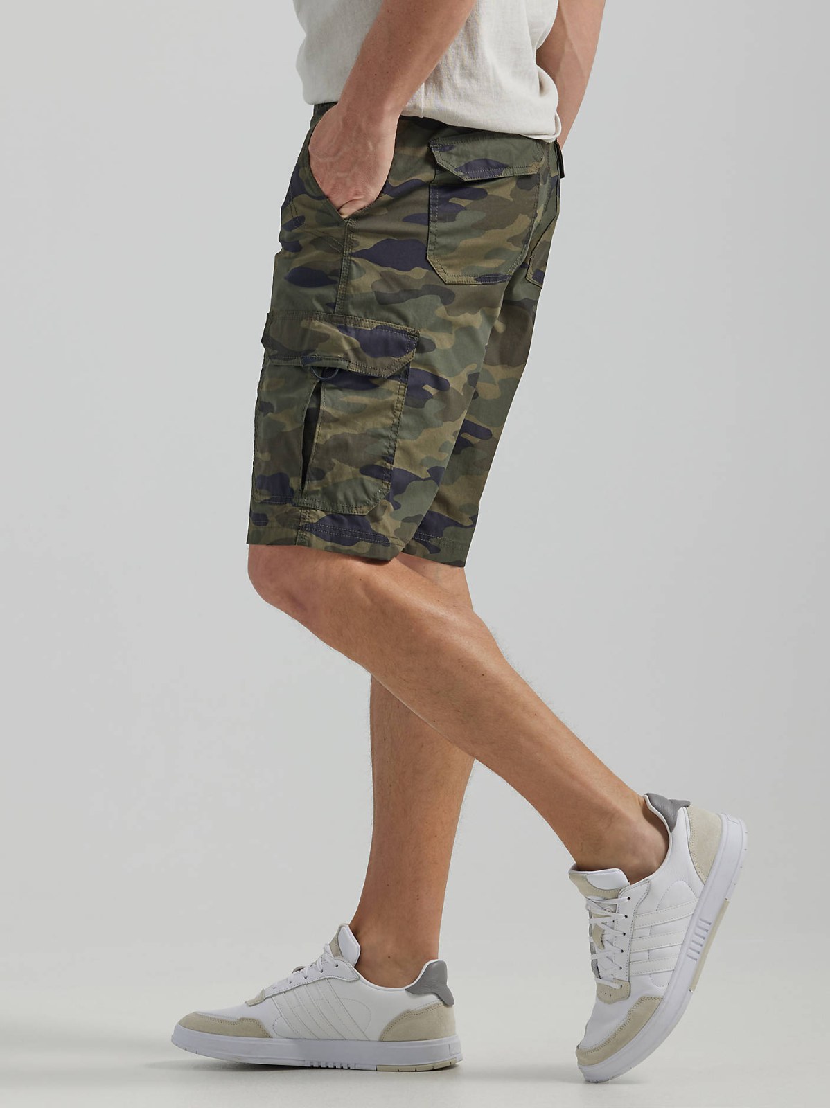 Men's Extreme Motion Crossroad Cargo Short - view 4