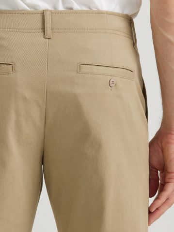 Men's Extreme Motion MVP Straight Fit Flat Front Pant